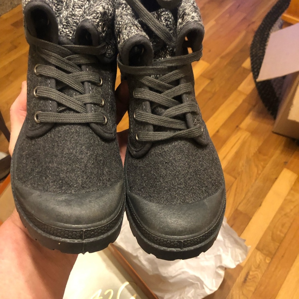 Rocket Dog Gray Ankle Booties